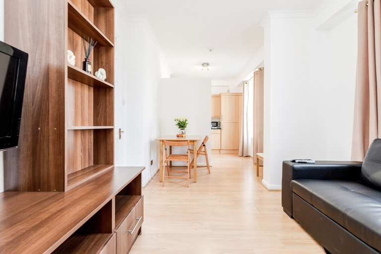 Others 4, Kings Road Apartments, London