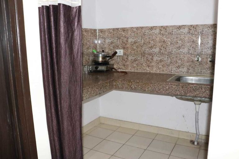 Bathroom 4, Hotel Marigold, Delhi