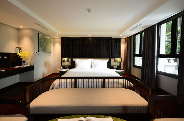 Bedroom 8