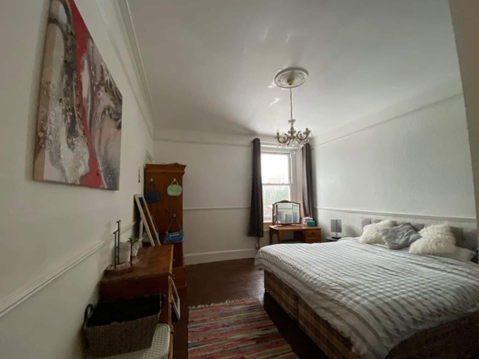 Bedroom 5, Historic Manor House - Sleeps 16 - Pool & Hot Tub, Kent