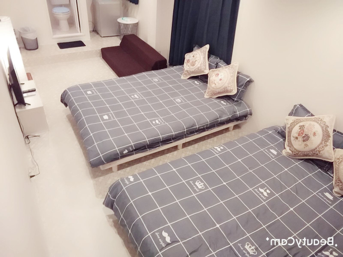 Bedroom 2, Queen's House, Osaka
