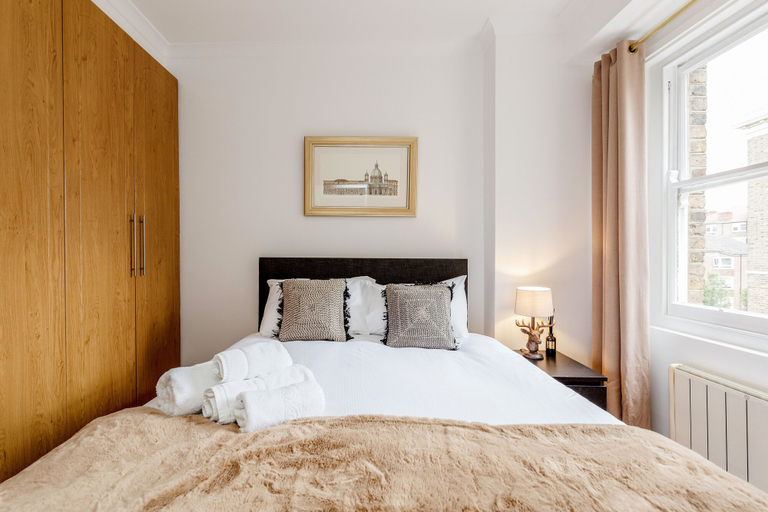Bedroom 2, Kings Road Apartments, London