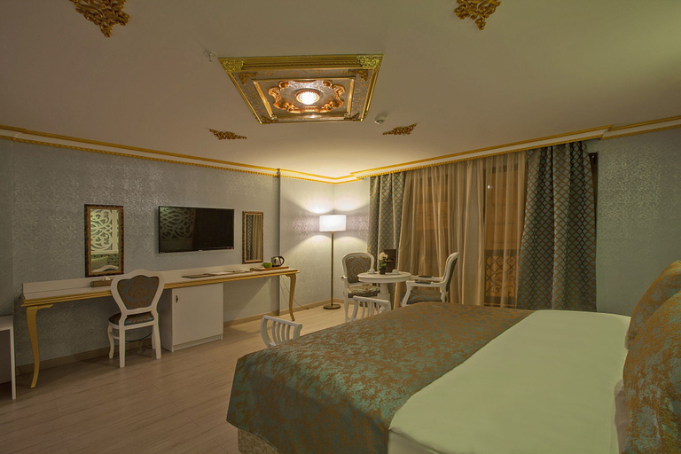 Bedroom 2, Empire Suite Hotel, Fatih