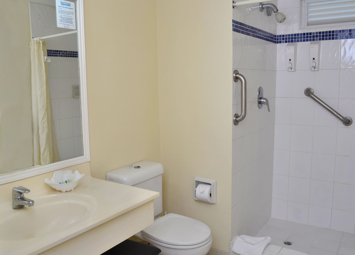 Bathroom 5, Blue Orchids Beach Hotel
