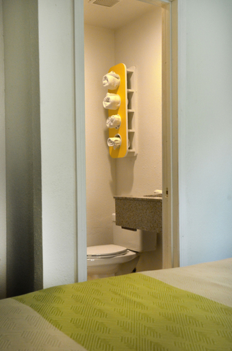Bedroom 4, Motel 6 Modesto, CA - Downtown, Stanislaus