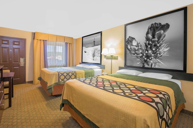 Bedroom 3, Super 8 by Wyndham Idabel, McCurtain