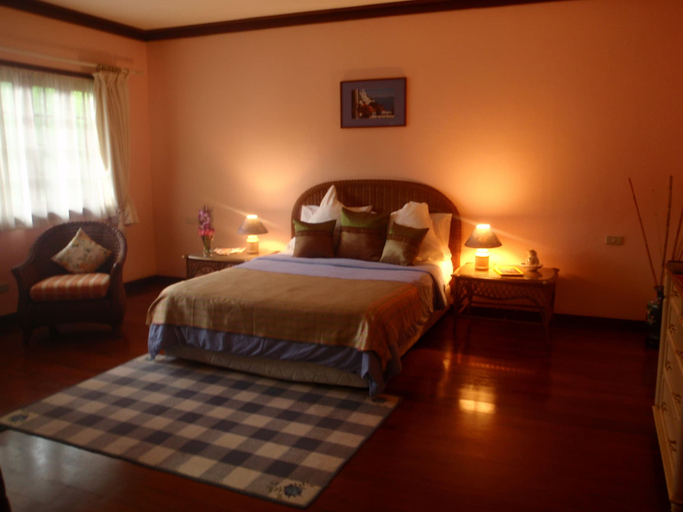 Bedroom 3, Las Flores Country & Beachside Hotel, Catmon