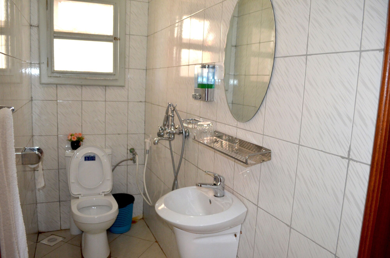 Bathroom 3, Home Inn, Kampala