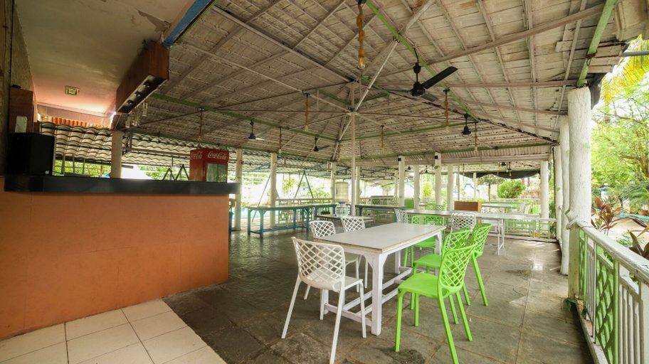 Food & Drinks, Seashell Beach Resort, Palghar