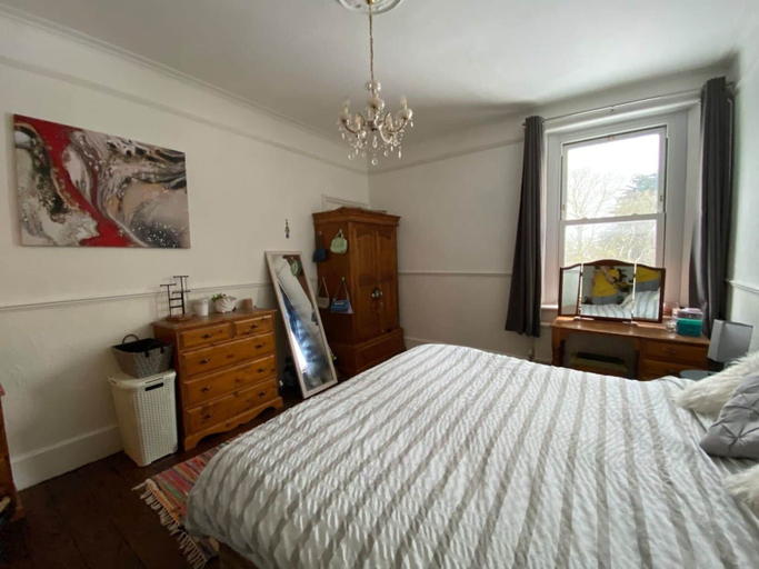 Bedroom 3, Historic Manor House - Sleeps 16 - Pool & Hot Tub, Kent