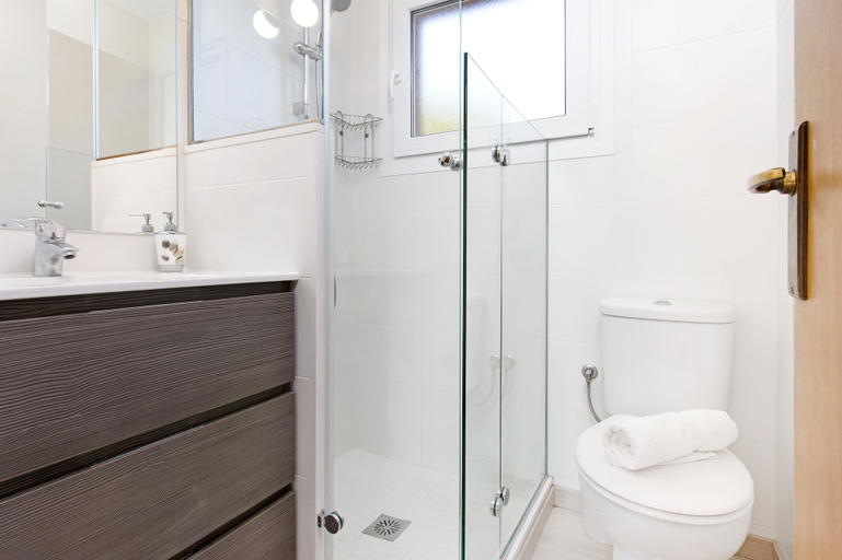 Bathroom, Estudio Can Benet, Girona