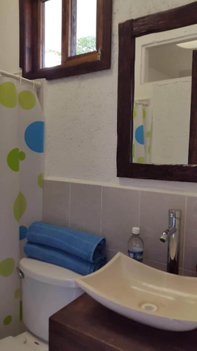 Bathroom 5, Hotel Posada Yauhtli, Temascalapa