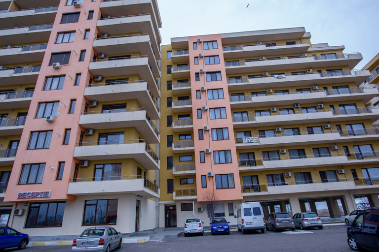 Exterior & Views 2, Beach Vibe Apartments Summerland Mamaia, Constanta