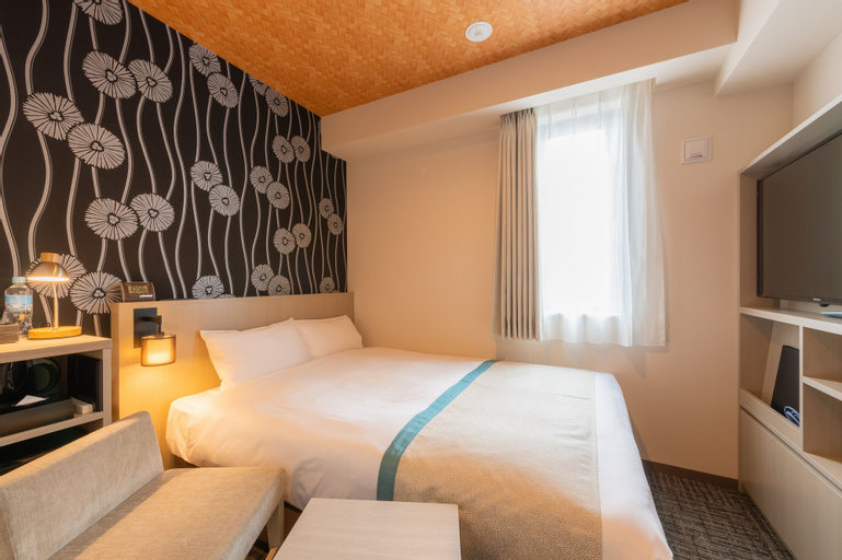 Bedroom 12