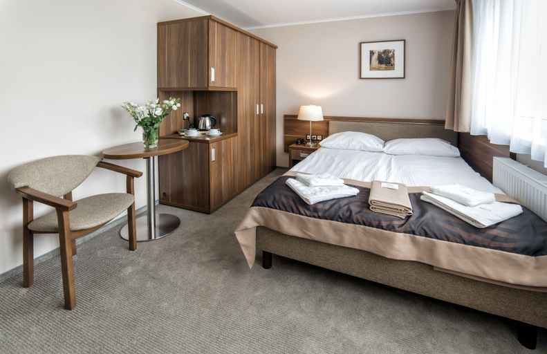 Bedroom 3, Hotel Polanica Resort & SPA, Kłodzko