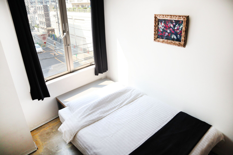 Bedroom 3, Waves Nakameguro, Meguro