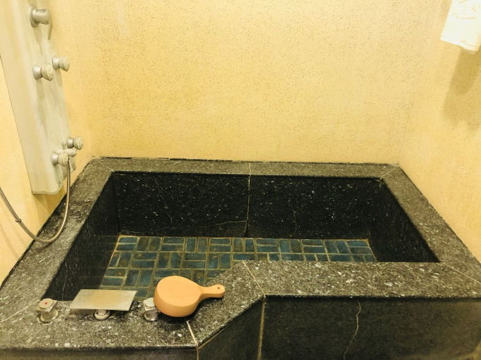 Bathroom 3, Ho Young Hotspring Hotel, Yilan