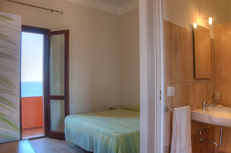 Bedroom 3, Hotel Bue Marino, Trapani