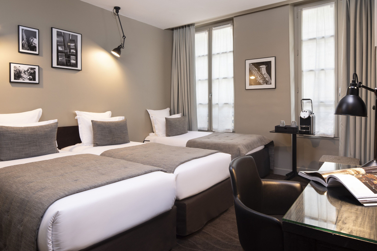 Bedroom 3, Hotel Helios Opera, Paris