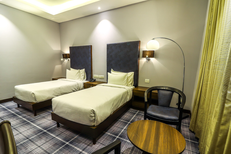 Bedroom 3, Hotel Piccadily Raipur, Raipur