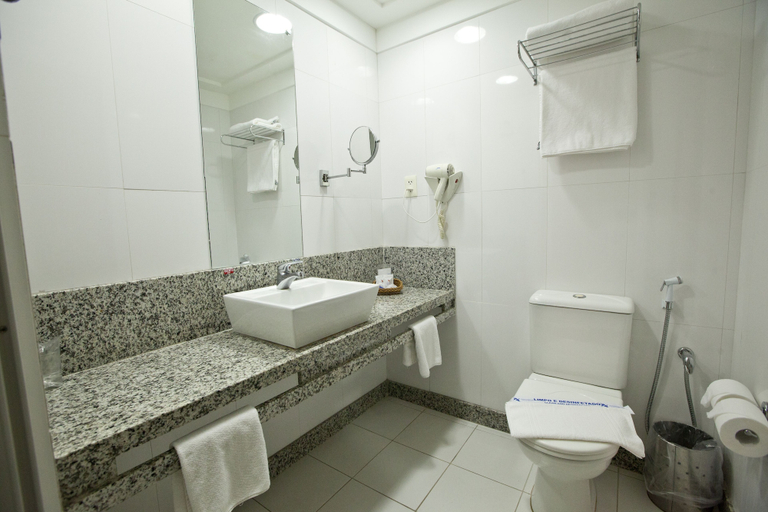 Bathroom 4, Aquários Praia Hotel, Aracaju