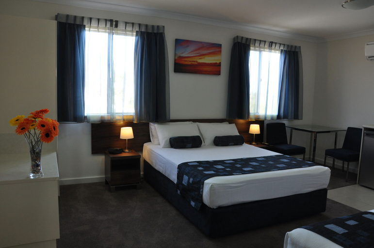 Bedroom 3, Pinnacles Edge Resort, Dandaragan