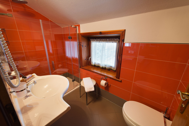 Bathroom 4, Hotel Livigno, Sondrio