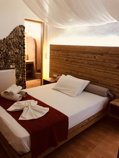 Bedroom 3, Villa Livadaros, South Aegean