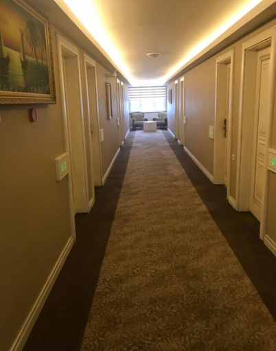 Others 5, Grand Hotel Tesk, Merkez