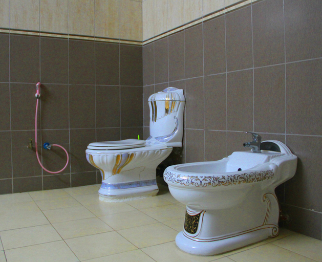 Bathroom 3, J M Peace Lodge, Kinondoni