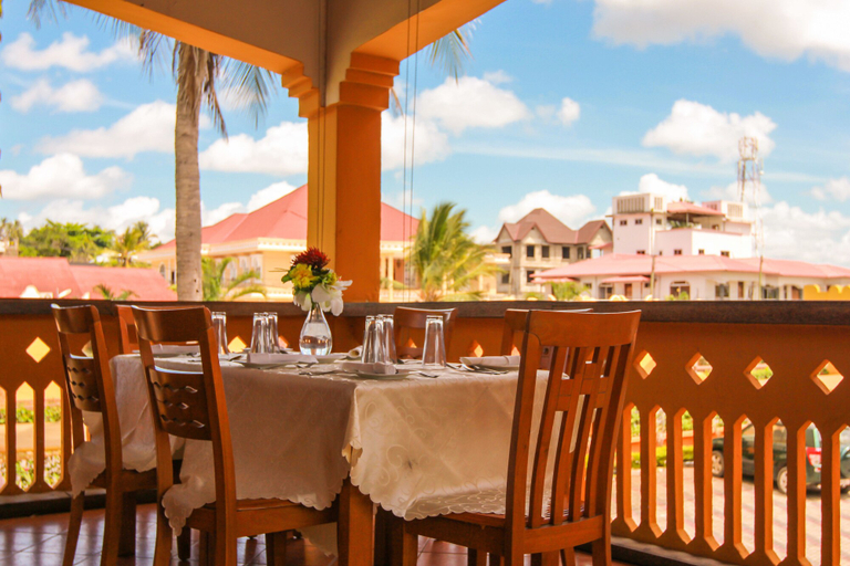 Food & Drinks, Abla Beach Apartments, Magharibi