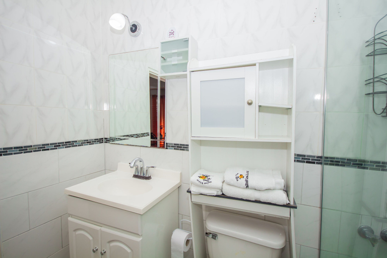 Bathroom 3, Ocho Rios Studio Ocean View