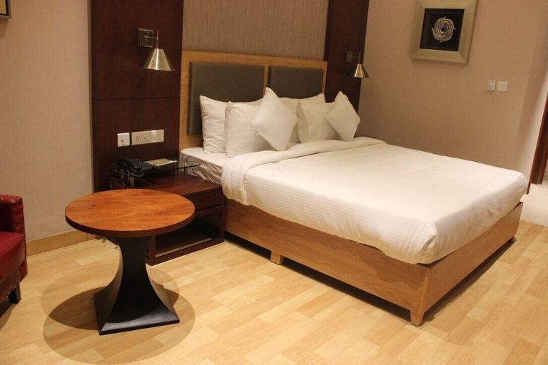 Bedroom, The Utsav Grand Banquets & Resort, Sonipat