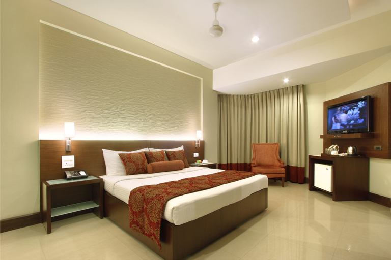 Bedroom 3, Hotel Express Towers, Vadodara