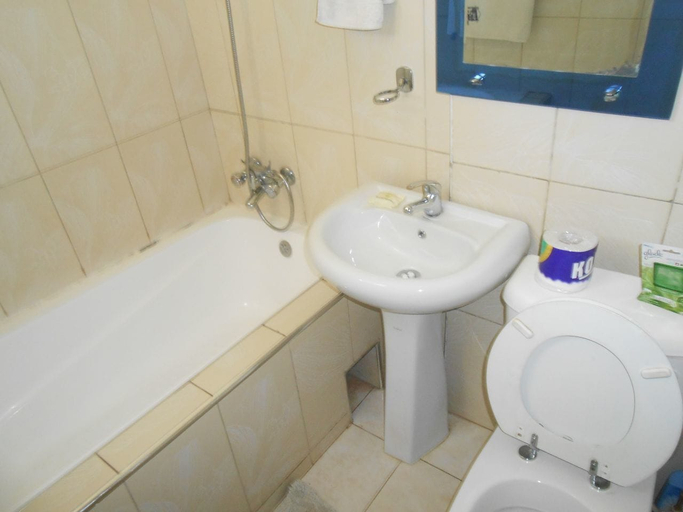 Bathroom, Nicolizy Hotel, Accra