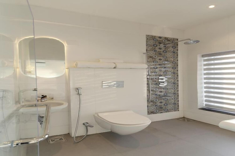 Bathroom 4, Moustache Udaipur Luxuria, Udaipur