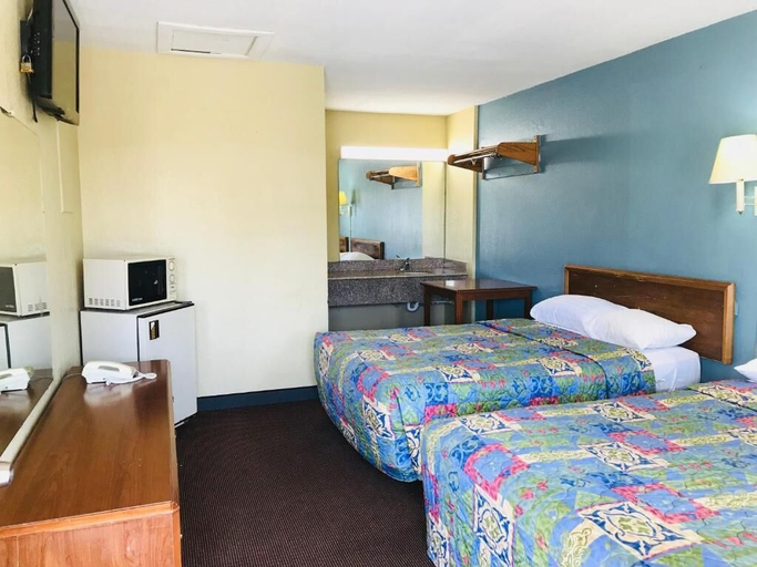 Bedroom 5, Roosevelt inn Motel, Bexar