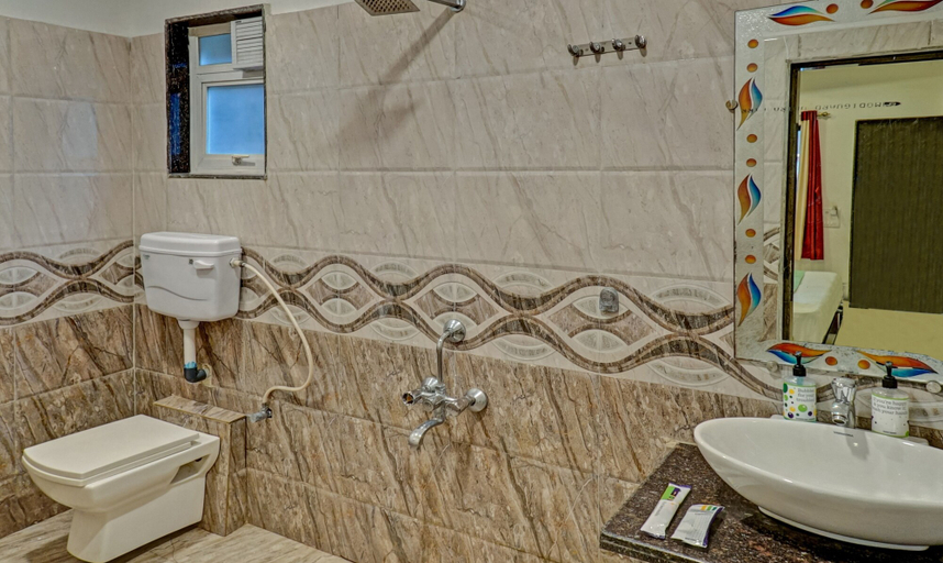Bathroom 3, Lake Paradise Mahabaleshwar, Satara