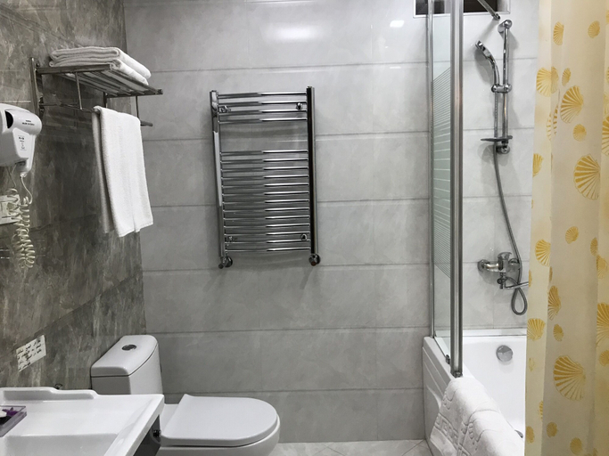 Bathroom 5, Capitol Hotel, Baku