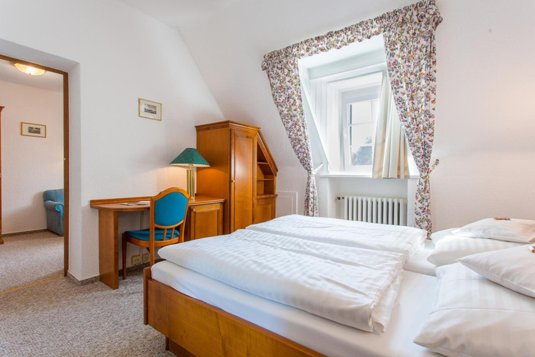 Bedroom 3, Churfuerstliche Waldschaenke Moritzburg, Meißen