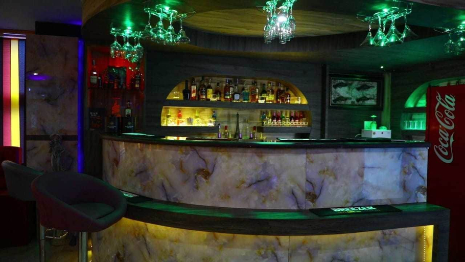 Food & Drinks 4, Hotel The Woodz, Kangra