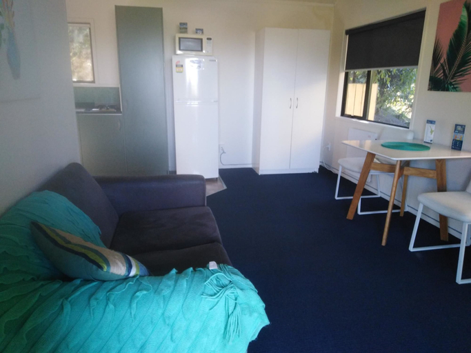 Bedroom 4, Whatuwhiwhi TOP 10 Holiday Park, Far North