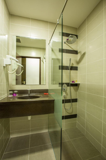 Bathroom 4, Humaira Hotel, Tanah Merah
