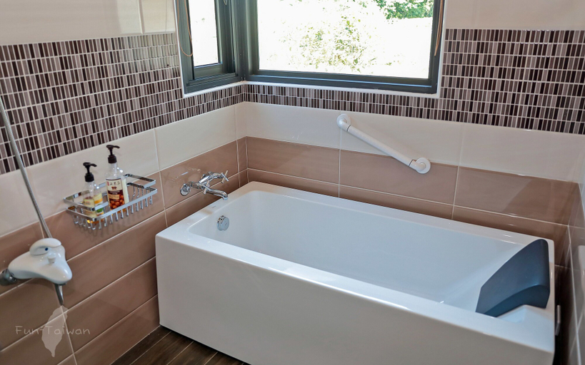 Bathroom 3, Cloud There House, Hualien
