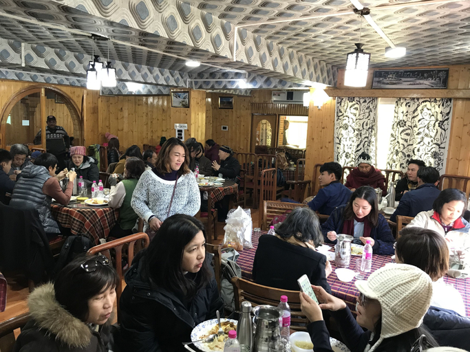 Food & Drinks 4, Hotel Glacier Heights, Ganderbal