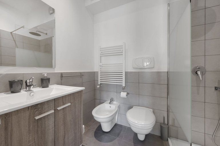 Bathroom 4, De Guestibus, Rome
