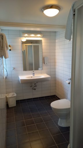 Bathroom 5, Hotel Noreg, Ålesund