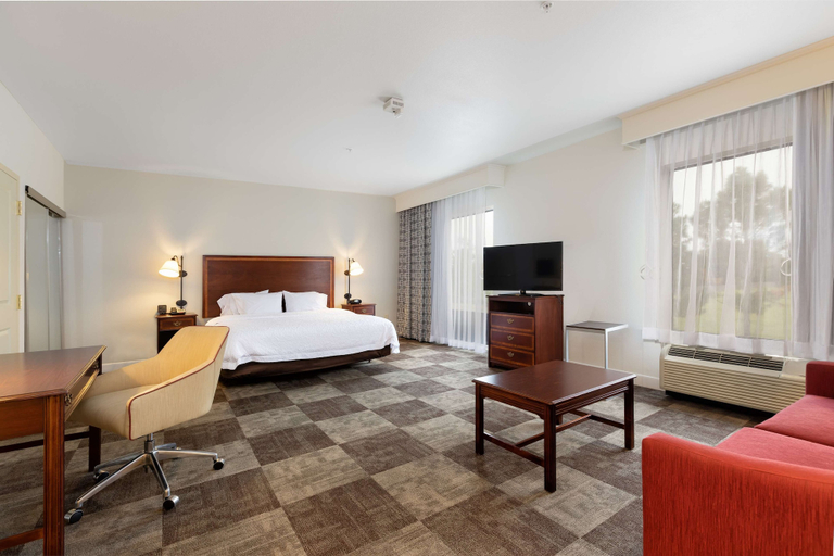Bedroom 3, Hampton Inn & Suites Baton Rouge - I-10 East, East Baton Rouge