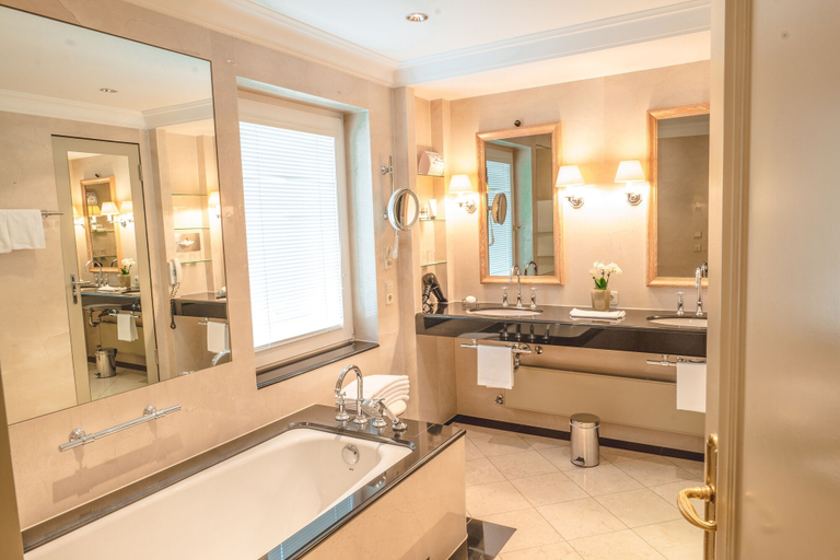 Bathroom 5, Brenners Park - Hotel & Spa, Oetker Hotels, Baden-Baden