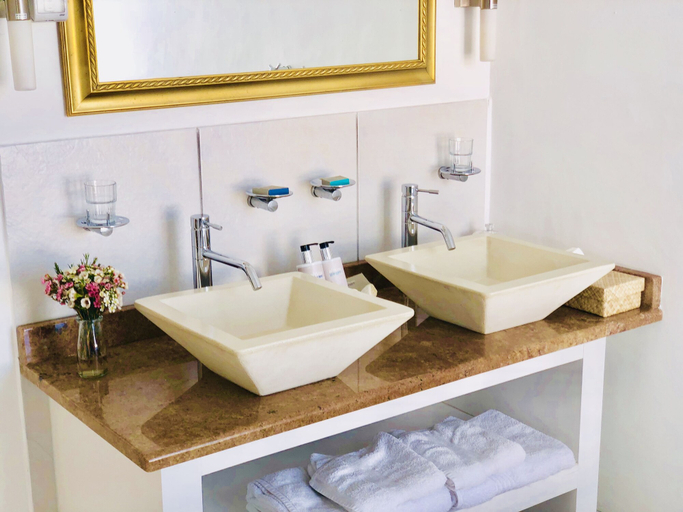 Bathroom 5, 5 Options, City of Cape Town